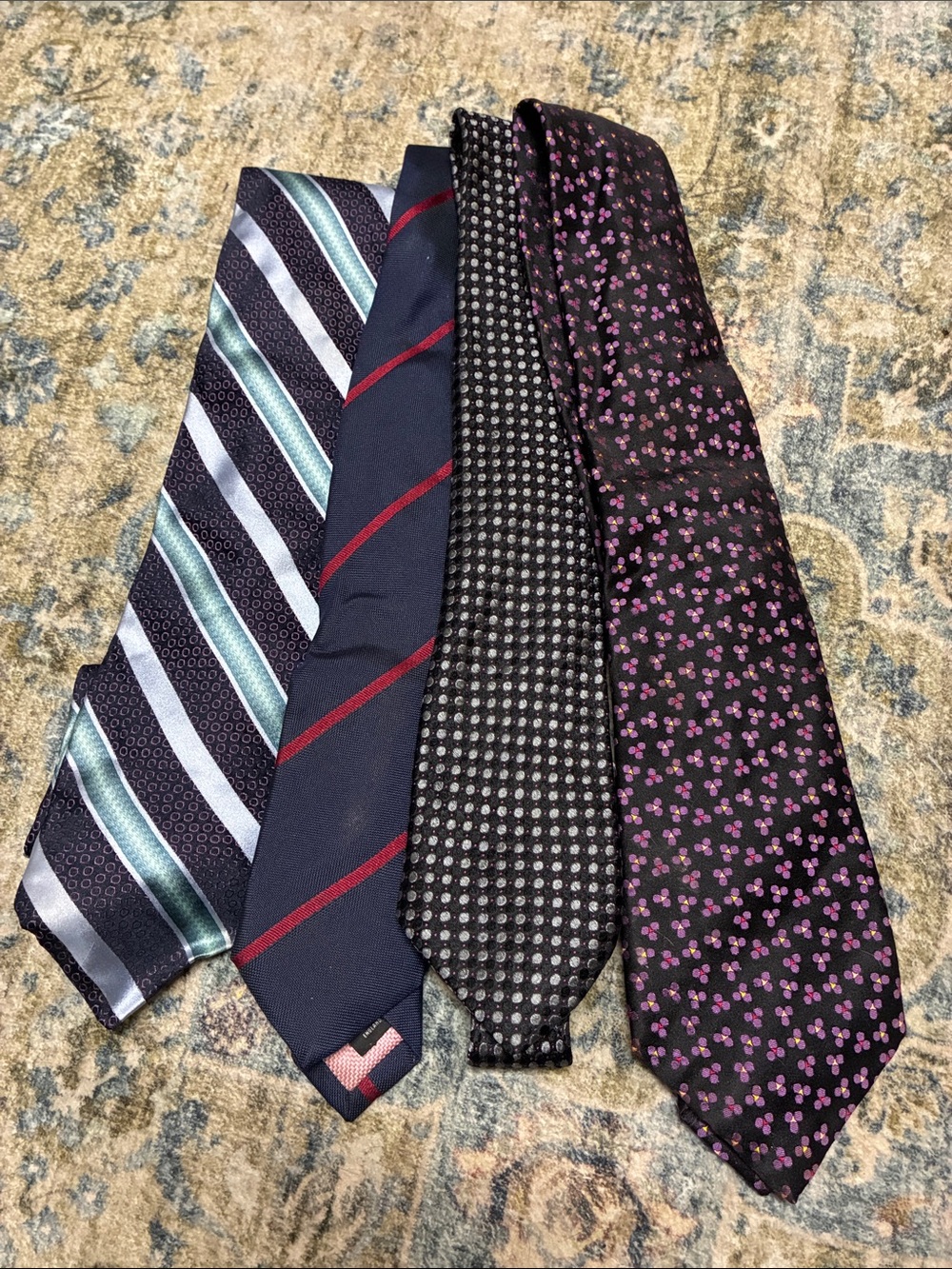 Men’s Vintage Tie Lot of 4 Robert Graham, PINK, Ted Baker, Barney’s New York